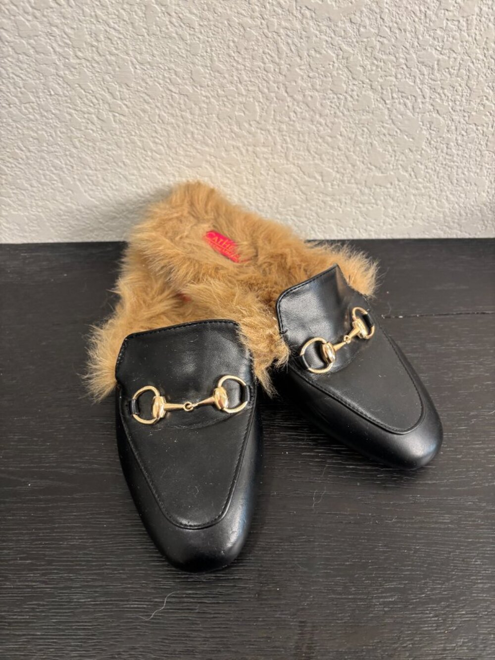 Catherine Malandrino Black Leather Fur Lined Mule Loafers Size 8 Gold Horsebit S - Picture 2 of 5